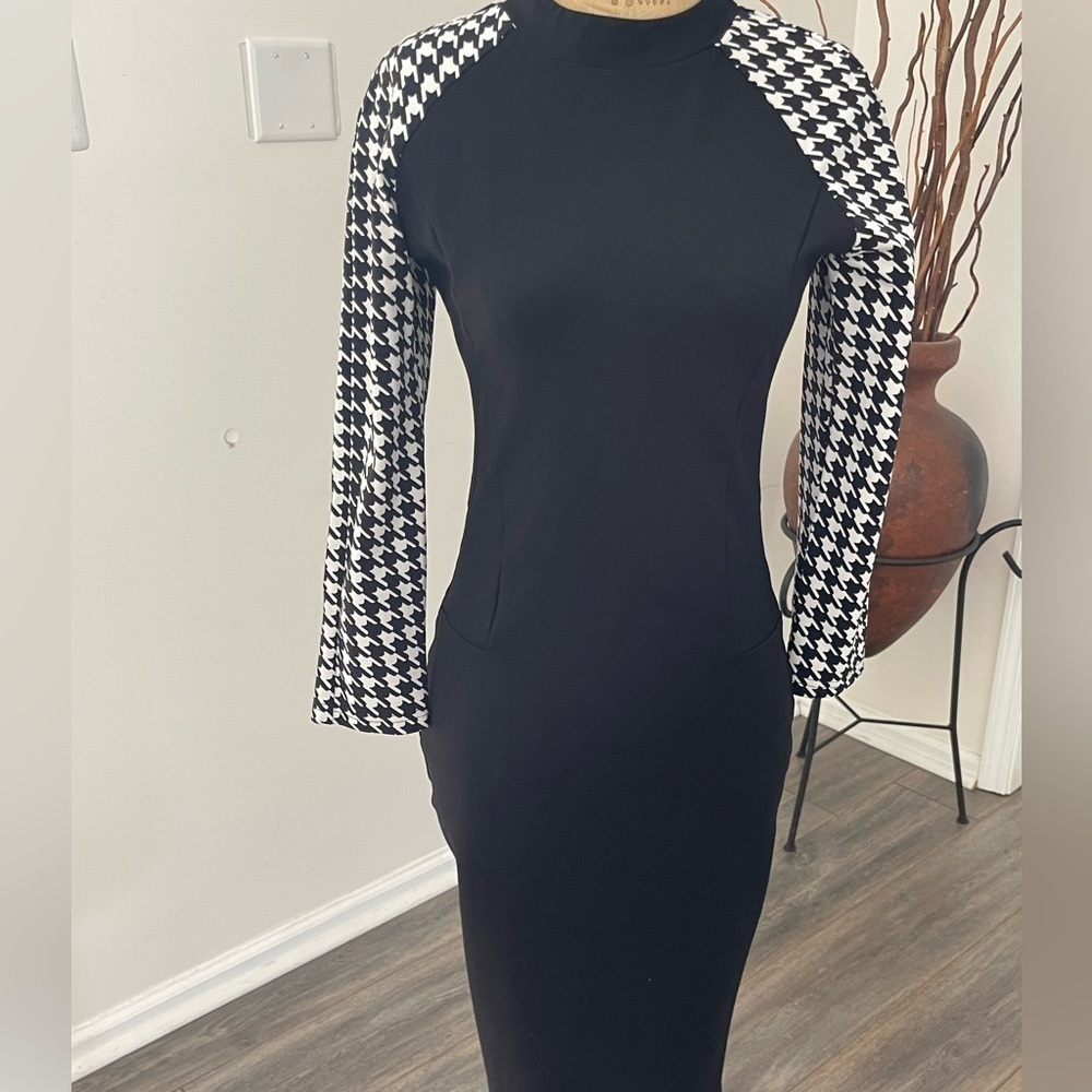 CEXM Womens Black White Fitted Spandex Blend long Sleeve Pencil Dress Size Small
